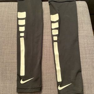 Nike Black Sports Sleeves